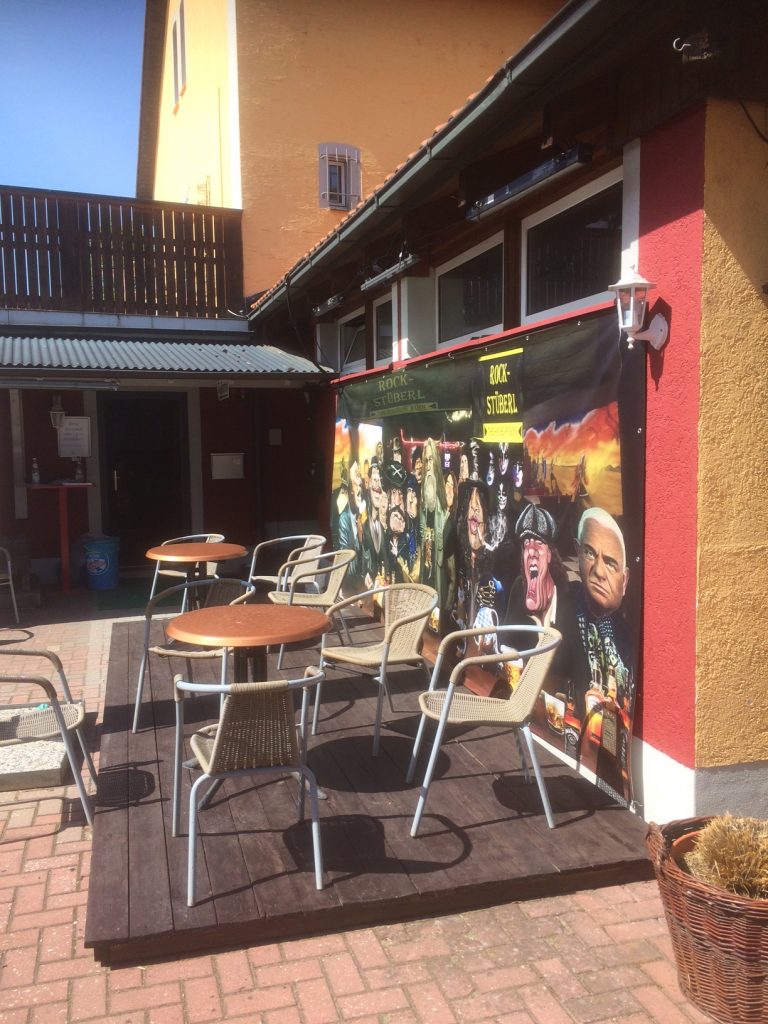 Download 16 768x1024