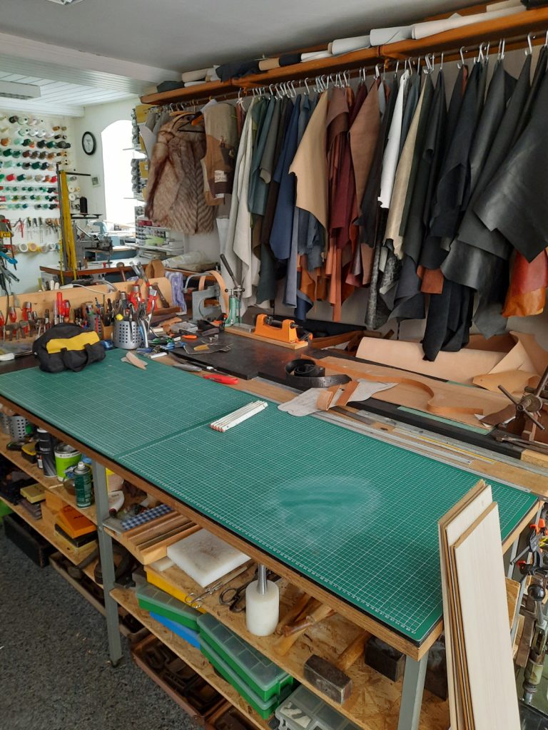 Download 2 5 768x1024