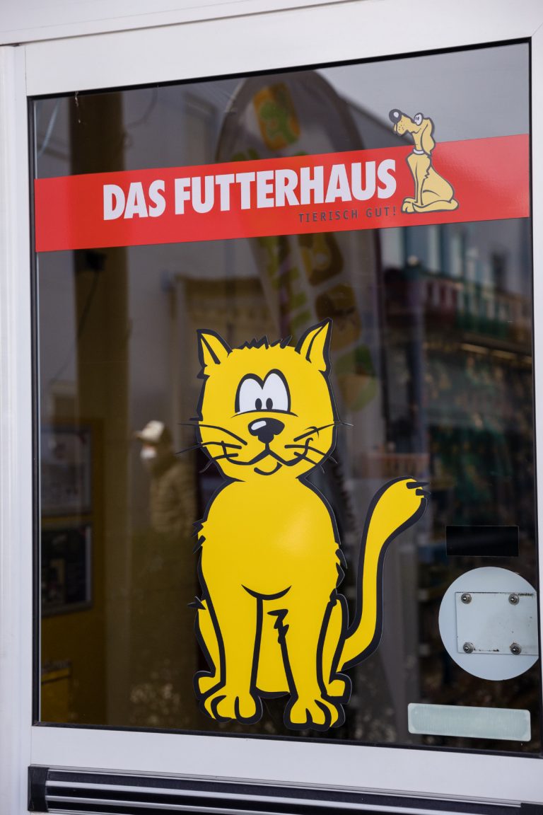 jennydassberger.com Futterhaus Burglengenfeld 17 von 26 768x1152