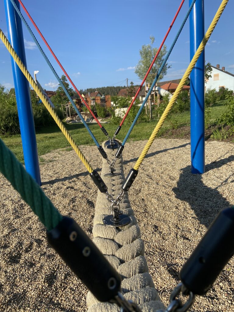 402C3890 732E 4546 A5FD C460BCAA53FE 2297 0000022A4AB253F1 768x1024