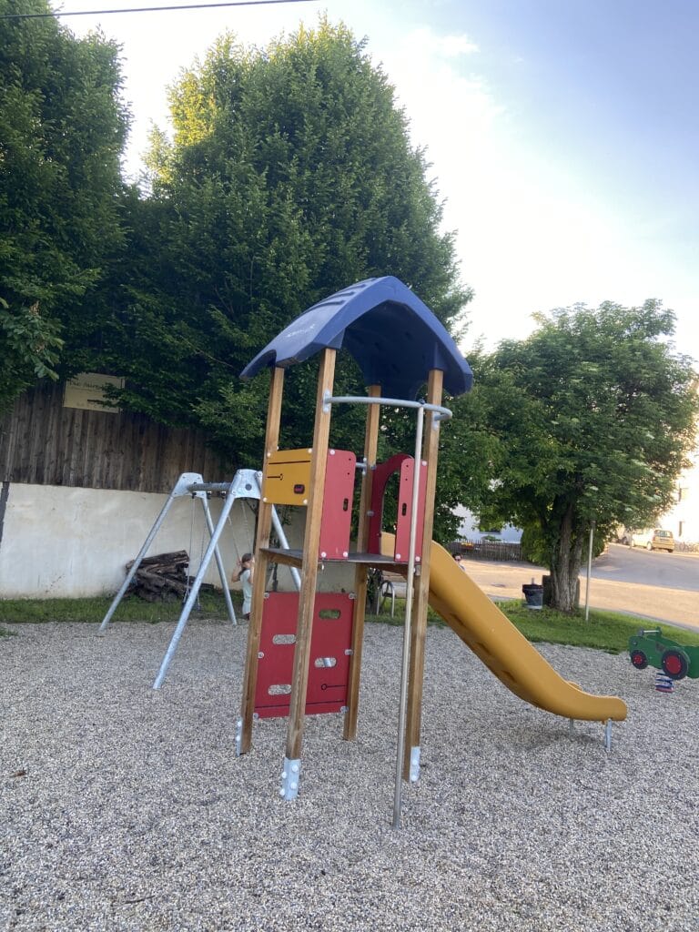 4FC7BBE0 A73F 454F A8B5 1096EA98DDAA 2297 0000023405AEE128 768x1024