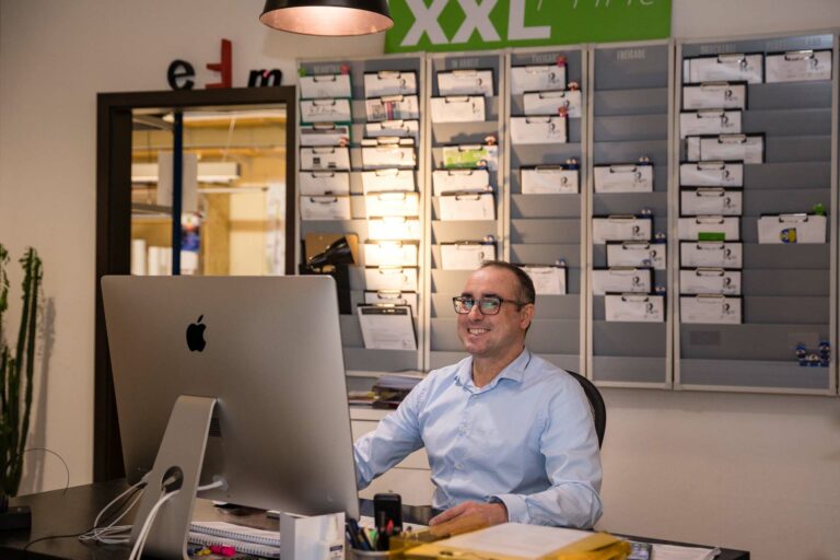 R1Werbestudio Dominik Hitzek web 768x512