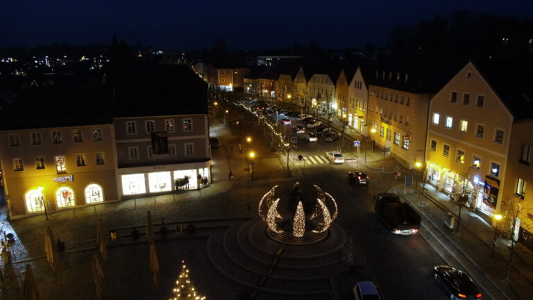 Marktplatz Burglengenfeld 2019  Benedikt Goehr 20 web 768x432